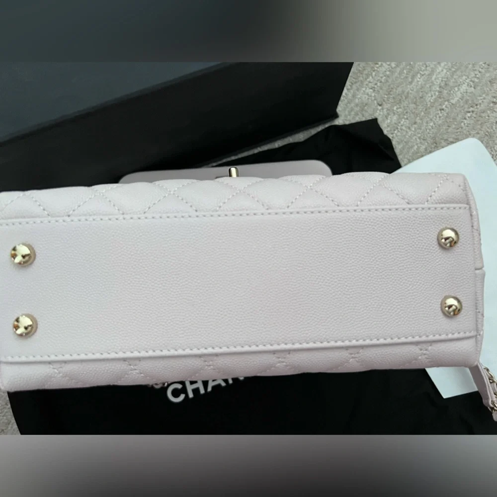 RARE 20A 2020 Chanel lilac small coco top handle pink shoulder bag - Picture 8 of 15